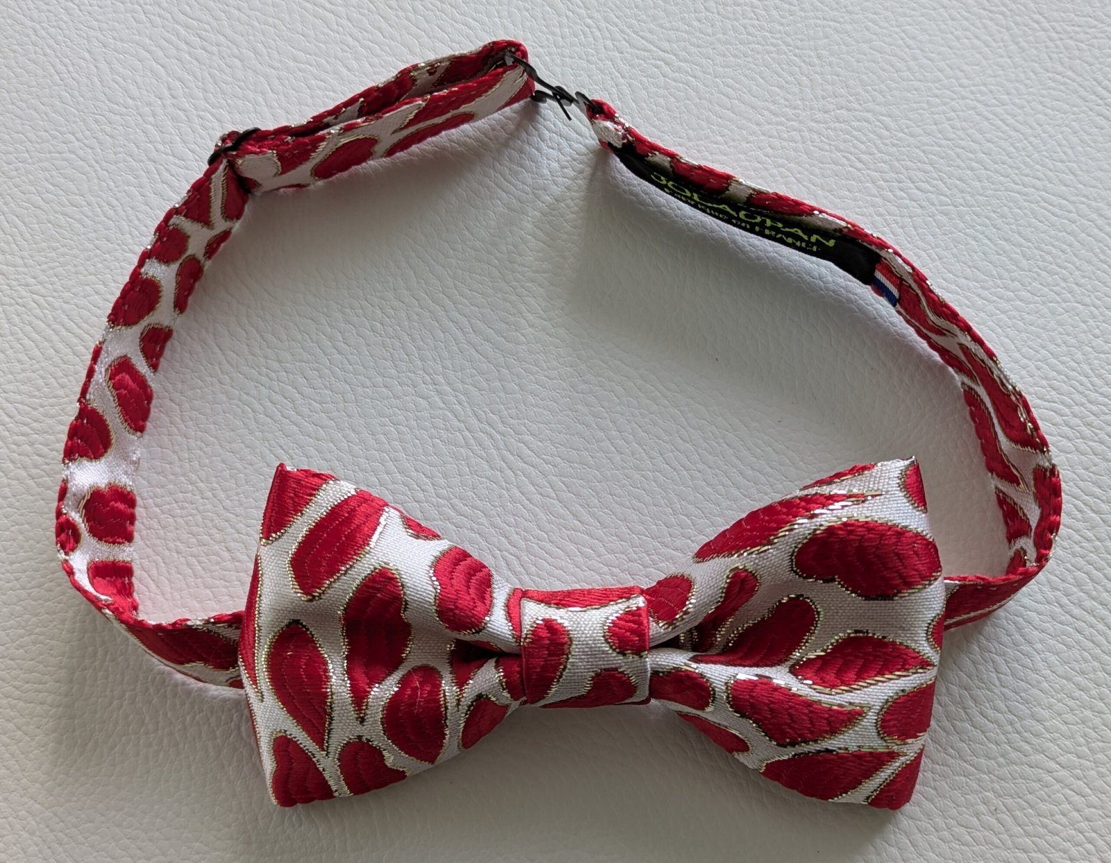 NOEUD PAPILLON BLANC GOUTTES ROUGES - 3 TAILLES – Image 2